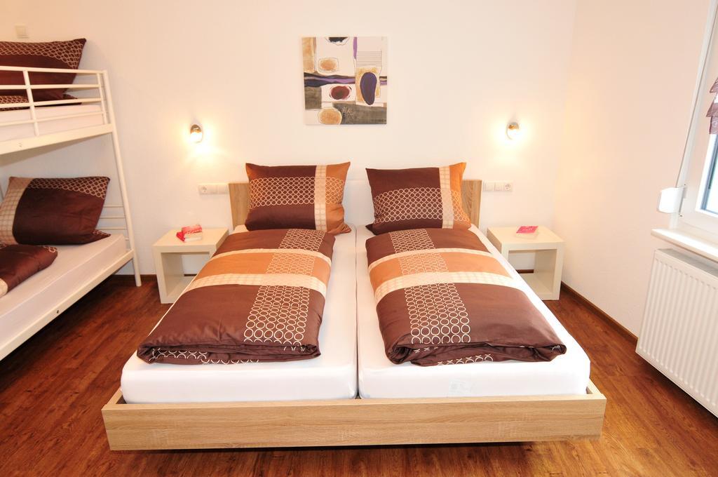 Fewo Samanta Schmider- Auch Kurzfristig Ep Karten Garantiert! Appartement Rust Kamer foto