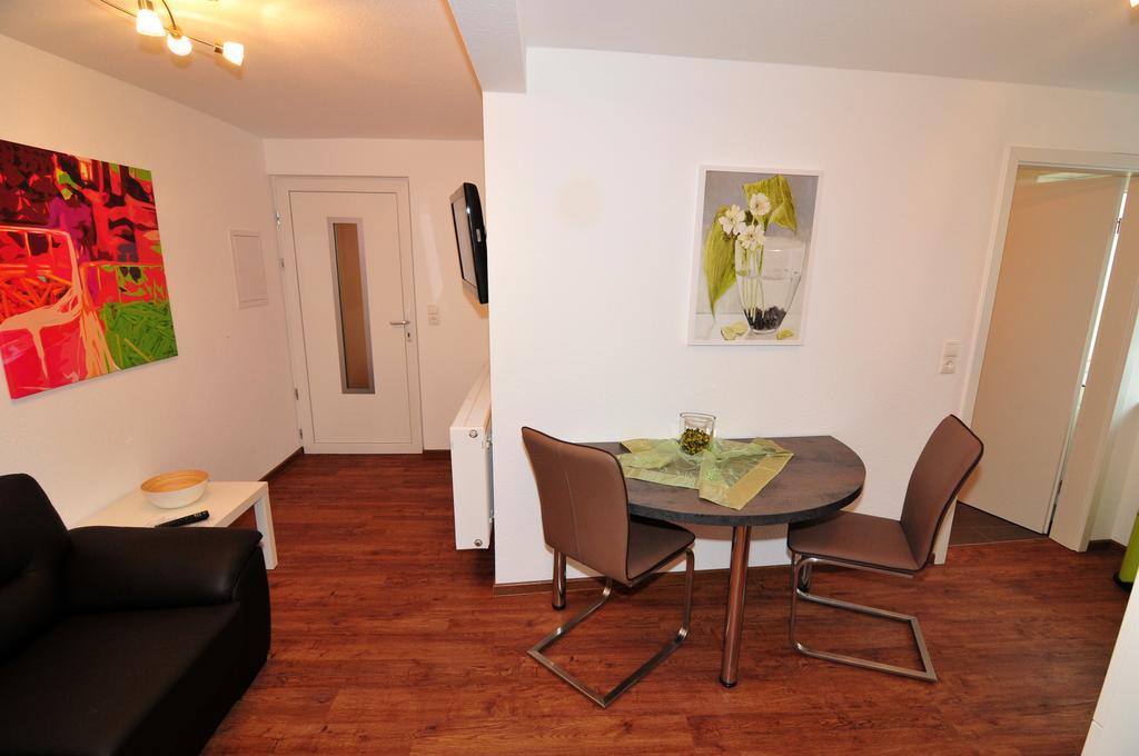 Fewo Samanta Schmider- Auch Kurzfristig Ep Karten Garantiert! Appartement Rust Kamer foto